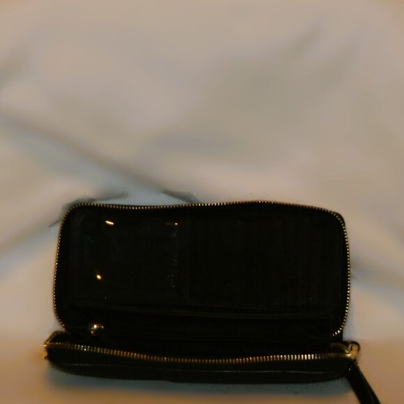 Michael Kors Purse,Wallet,Credit Card Holder - Picture 3 of 7